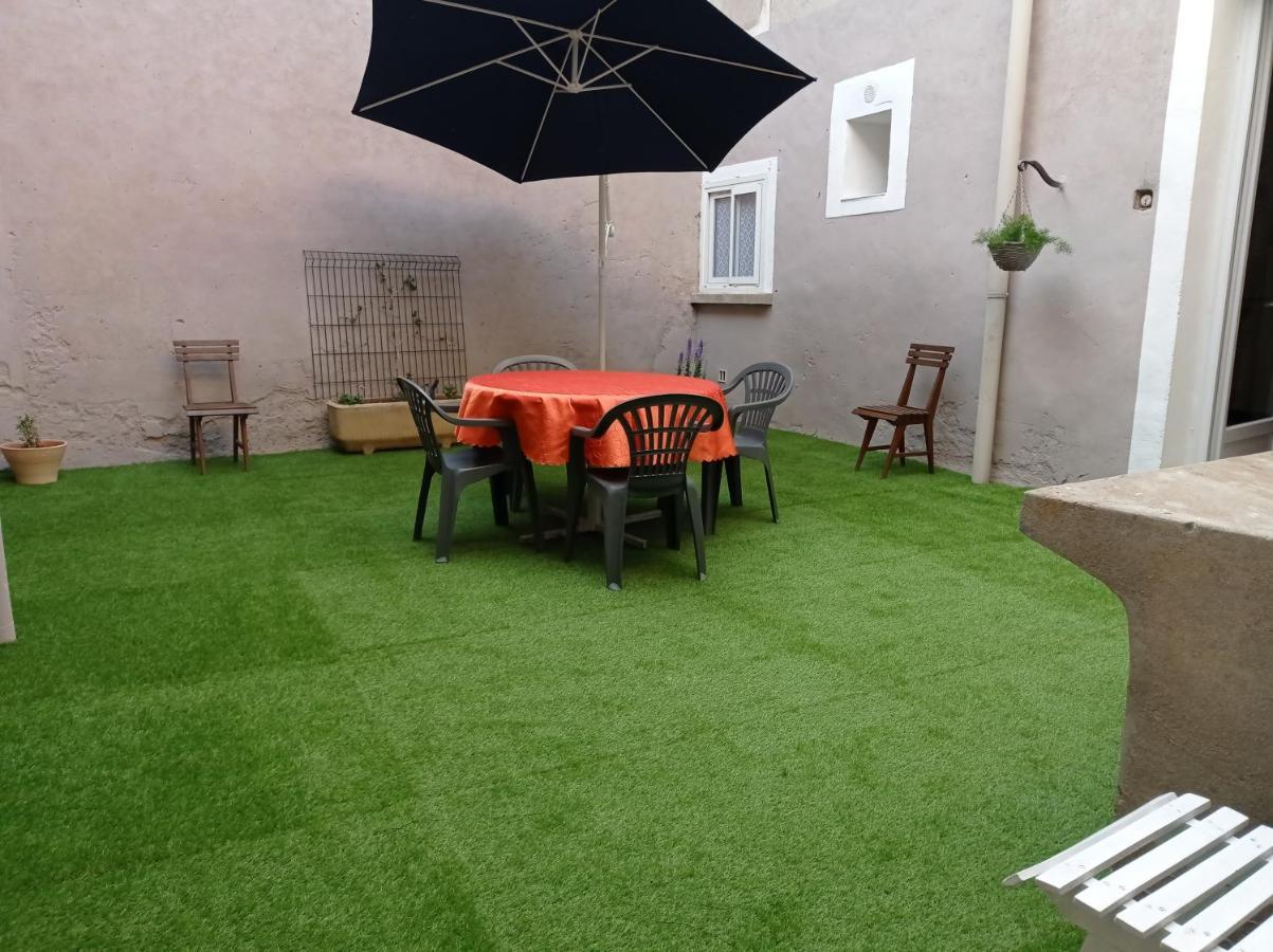 Le Gite De Flavie Montpeyroux  Exterior foto
